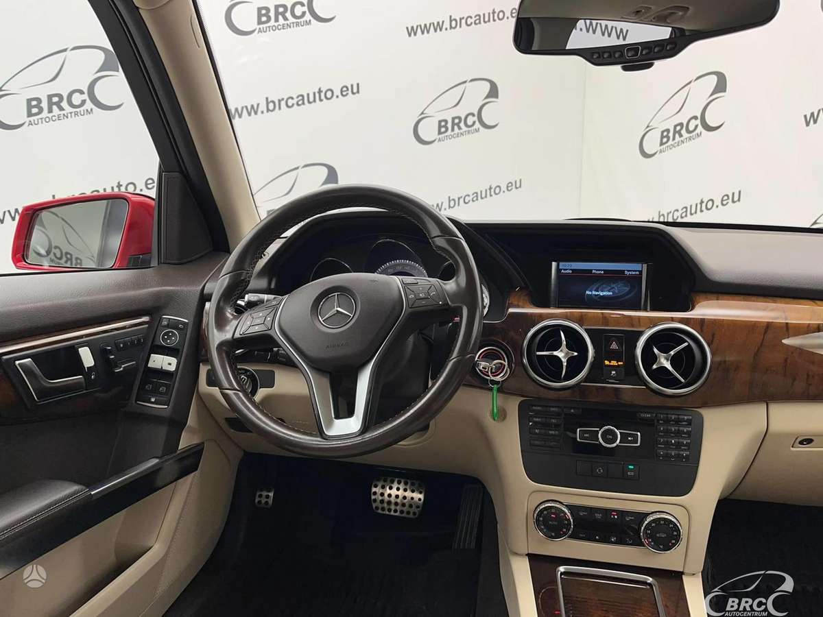 Mercedes-Benz GLK350 2013 — фото 15