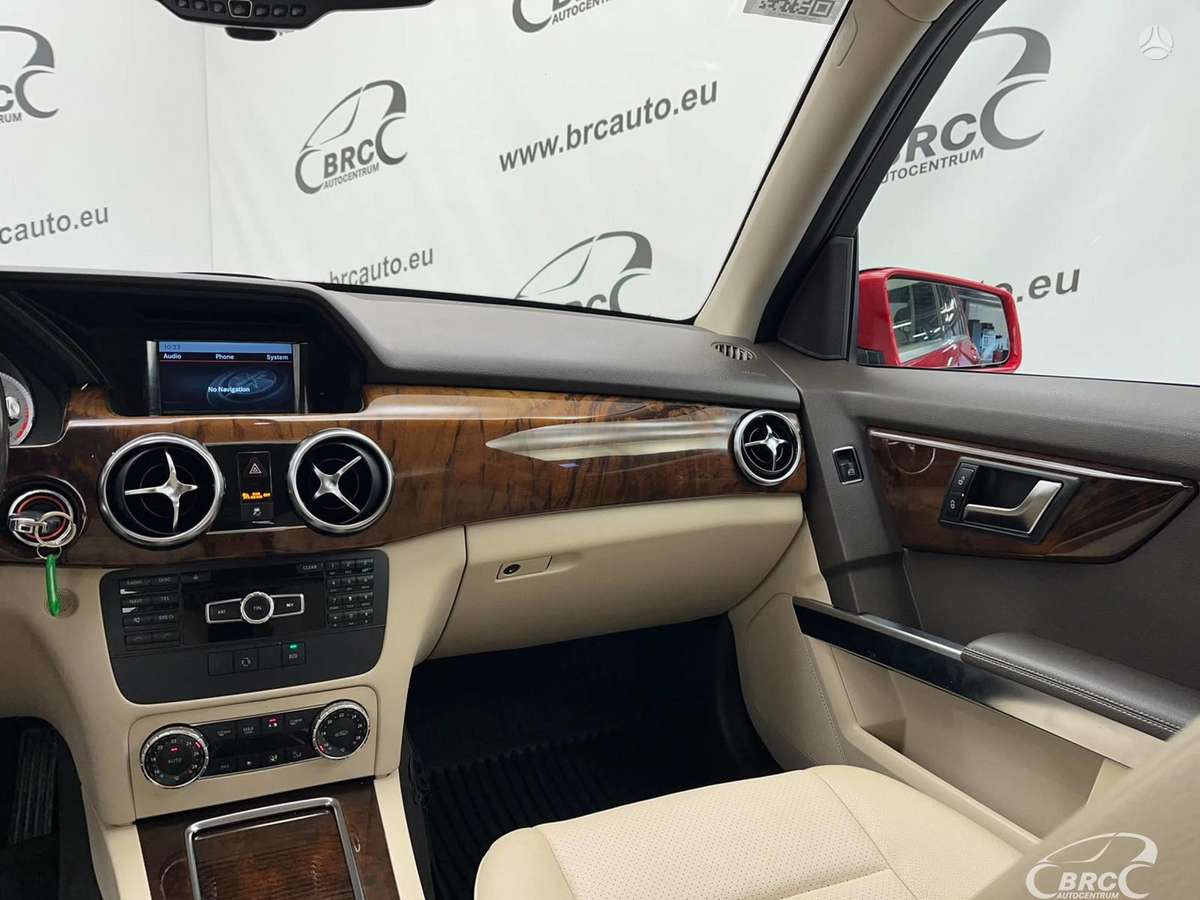 Mercedes-Benz GLK350 2013 — фото 17