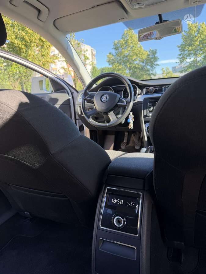 Skoda Superb 2014 — photo 11