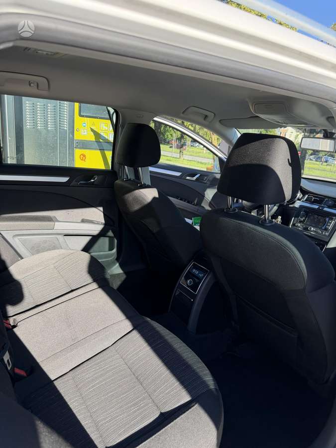 Skoda Superb 2014 — photo 12
