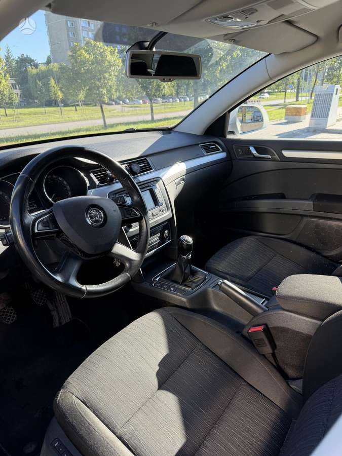 Skoda Superb 2014 — photo 9