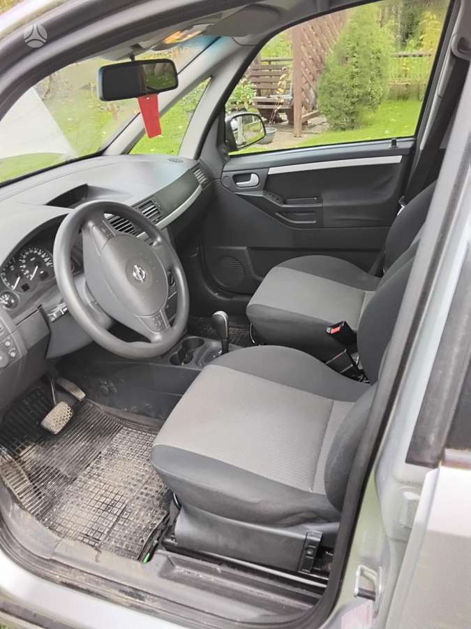 Opel Meriva 2004 — двигун 1598 cm³, 101 HP (74kW)