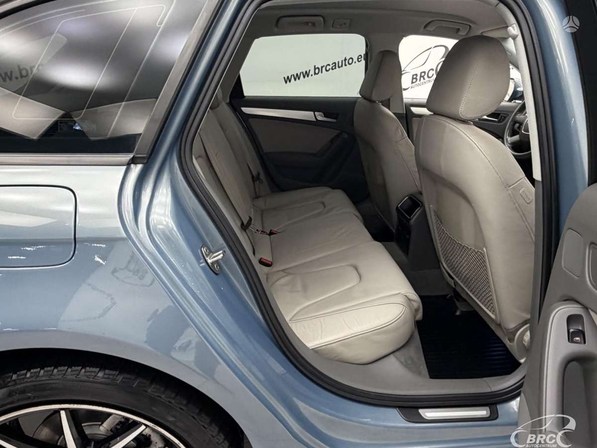 Audi A4 2009 — photo 10
