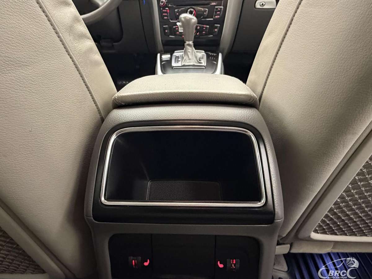 Audi A4 2009 — photo 14