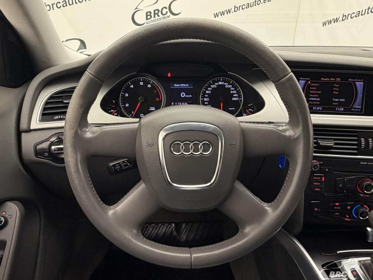 Audi A4 2009 — photo 30