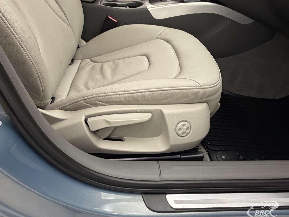 Audi A4 2009 — photo 7