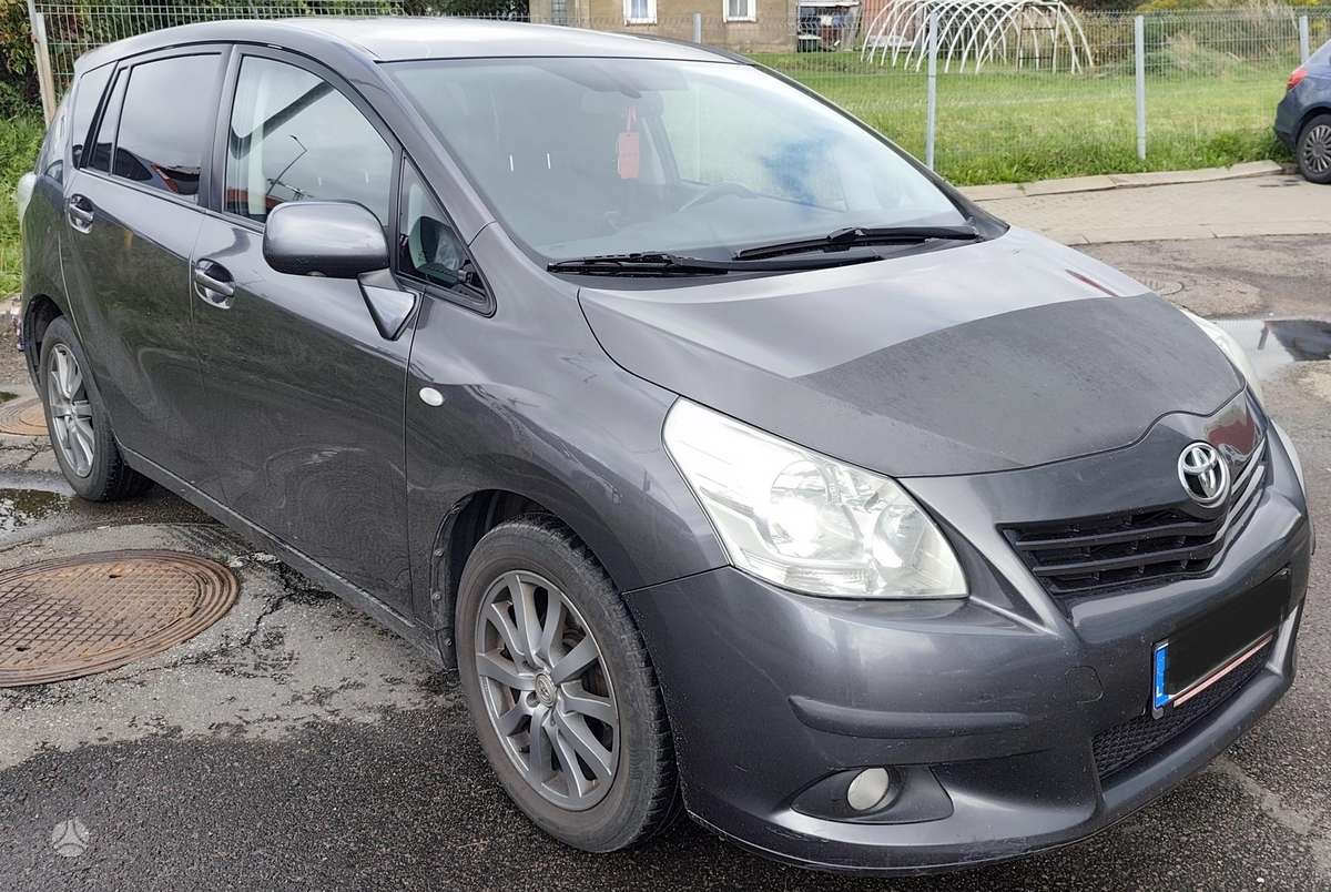 Toyota Verso, 2009