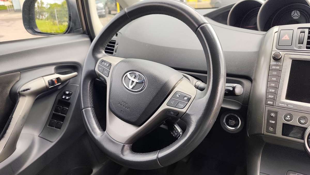Toyota Verso 2009 — photo 12