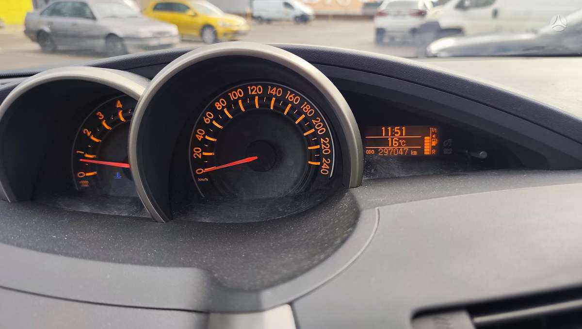 Toyota Verso 2009 — photo 13