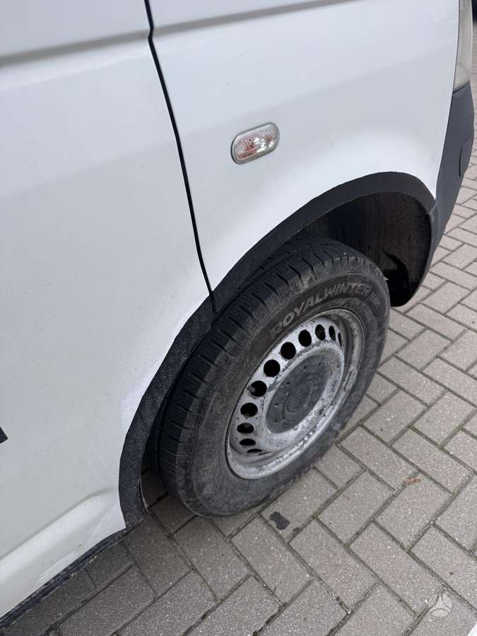 Volkswagen Transporter 2009 — photo 5