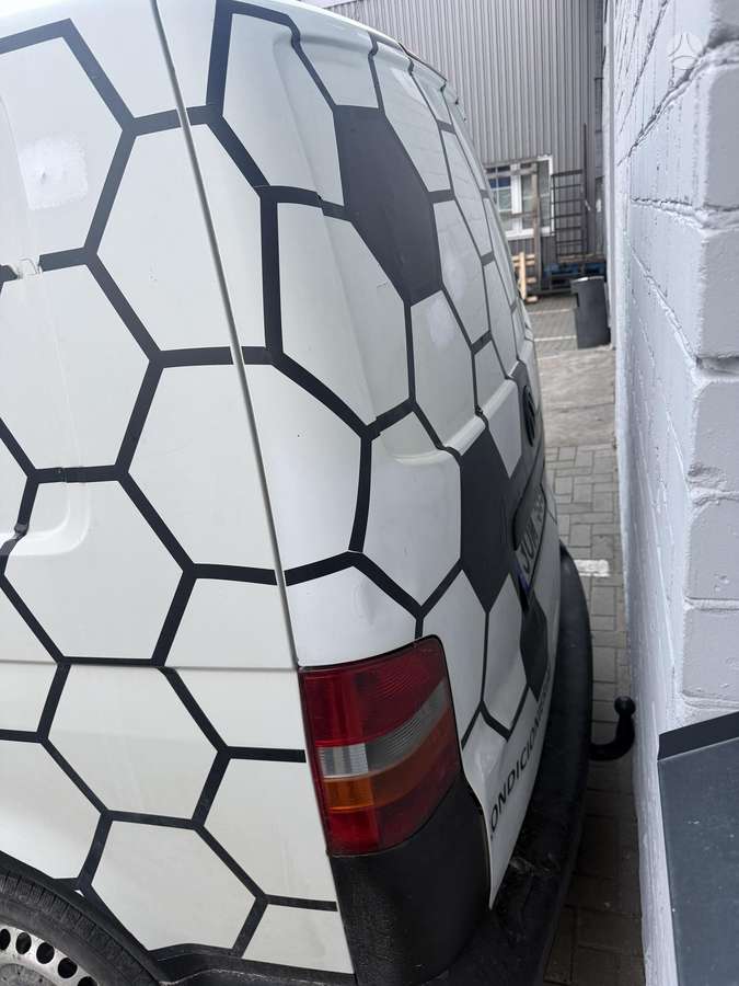 Volkswagen Transporter 2009 — photo 8