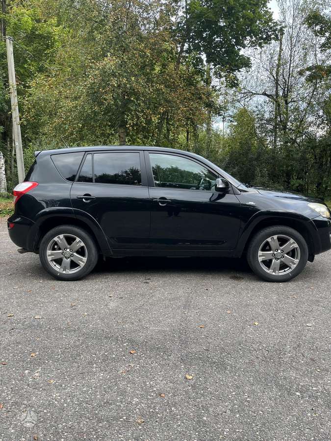 Toyota RAV4 2010 — engine 2231 cm³, 150 HP (110kW)
