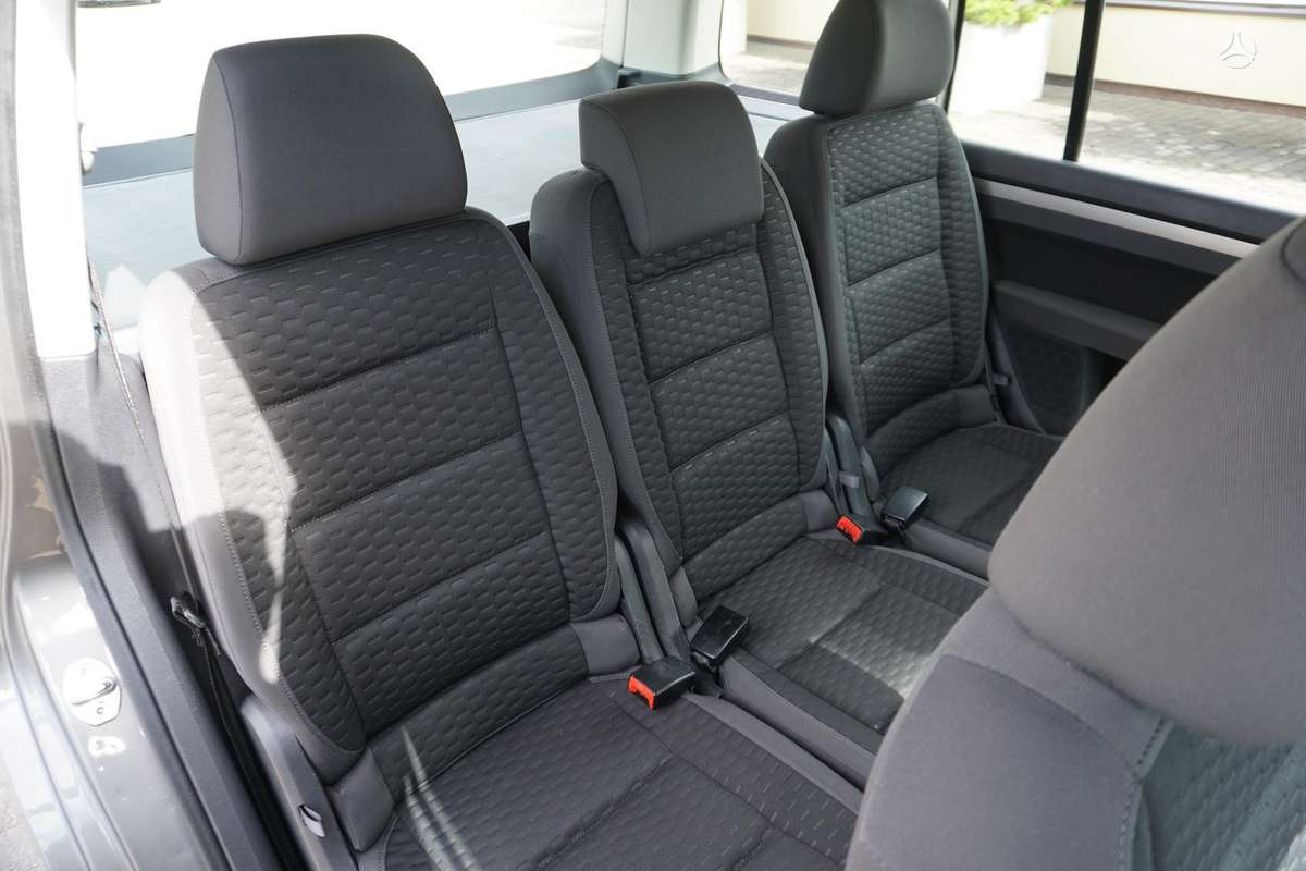 Volkswagen Touran 2007 — photo 12