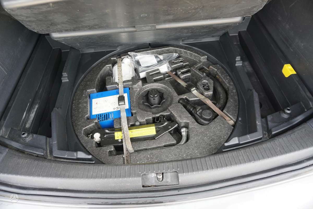 Volkswagen Touran 2007 — photo 23