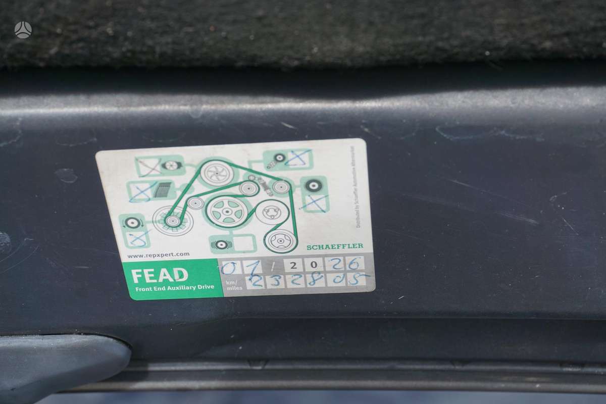 Volkswagen Touran 2007 — photo 26