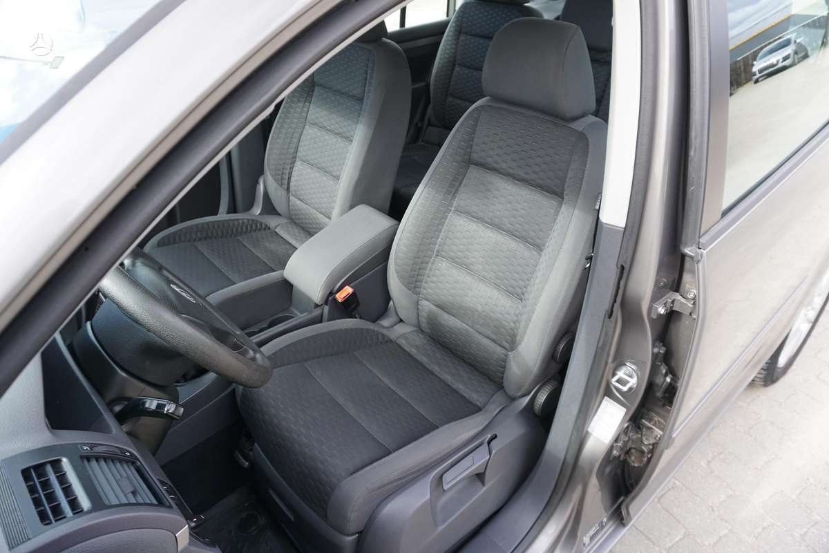 Volkswagen Touran 2007 — photo 6