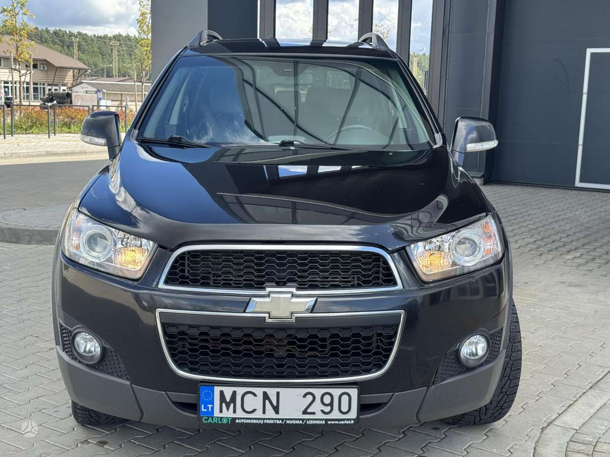 Chevrolet Captiva 2012 — вигляд ззаду