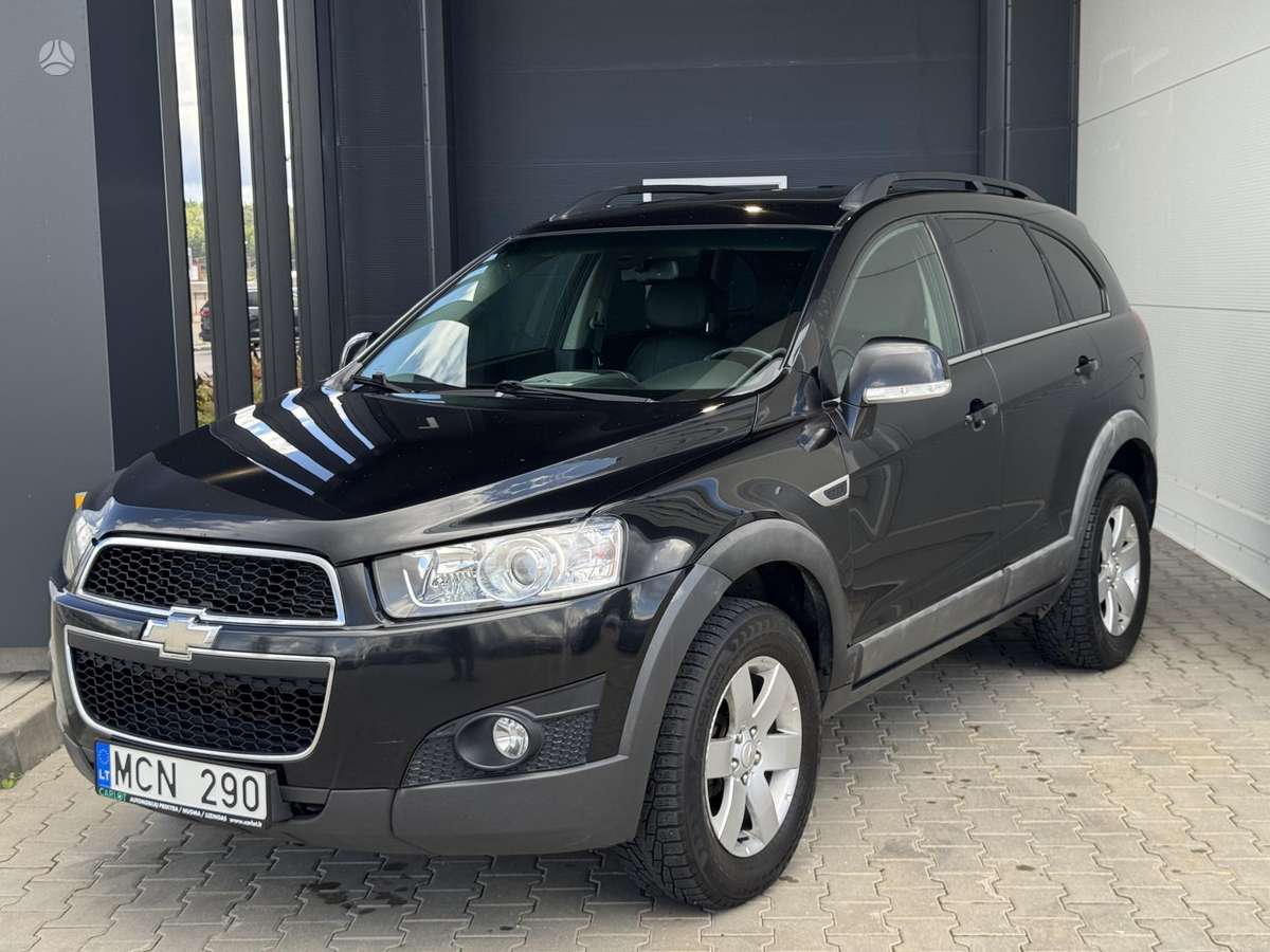 Chevrolet Captiva 2012 — салон