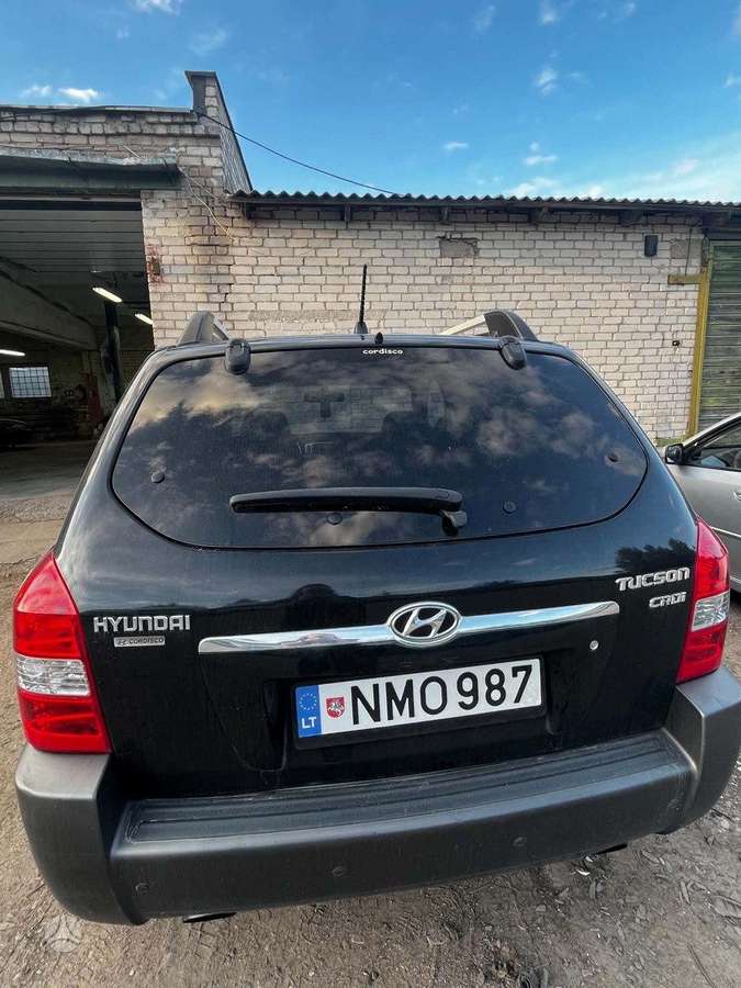 Hyundai Tucson 2007 — engine 1991 cm³, 140 HP (103kW)