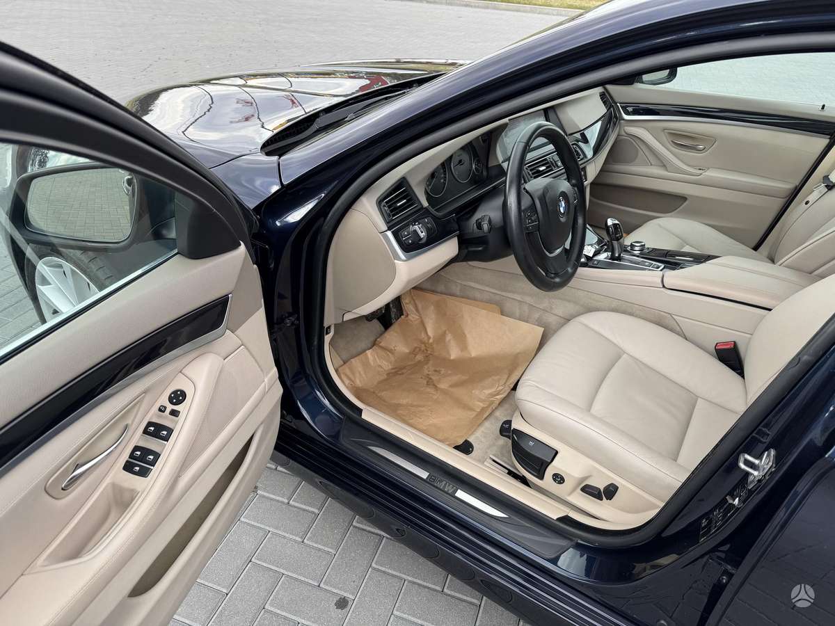 BMW 530 2011 — photo 16