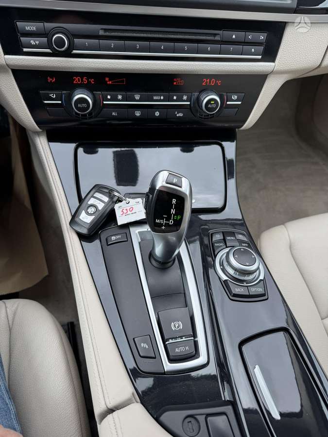 BMW 530 2011 — photo 29