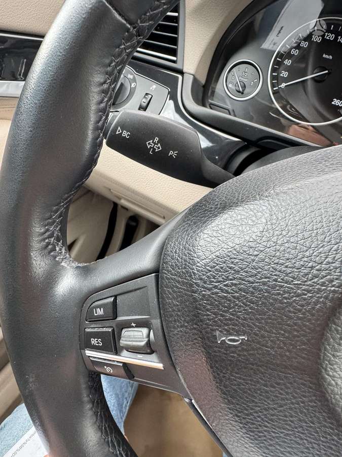 BMW 530 2011 — photo 34