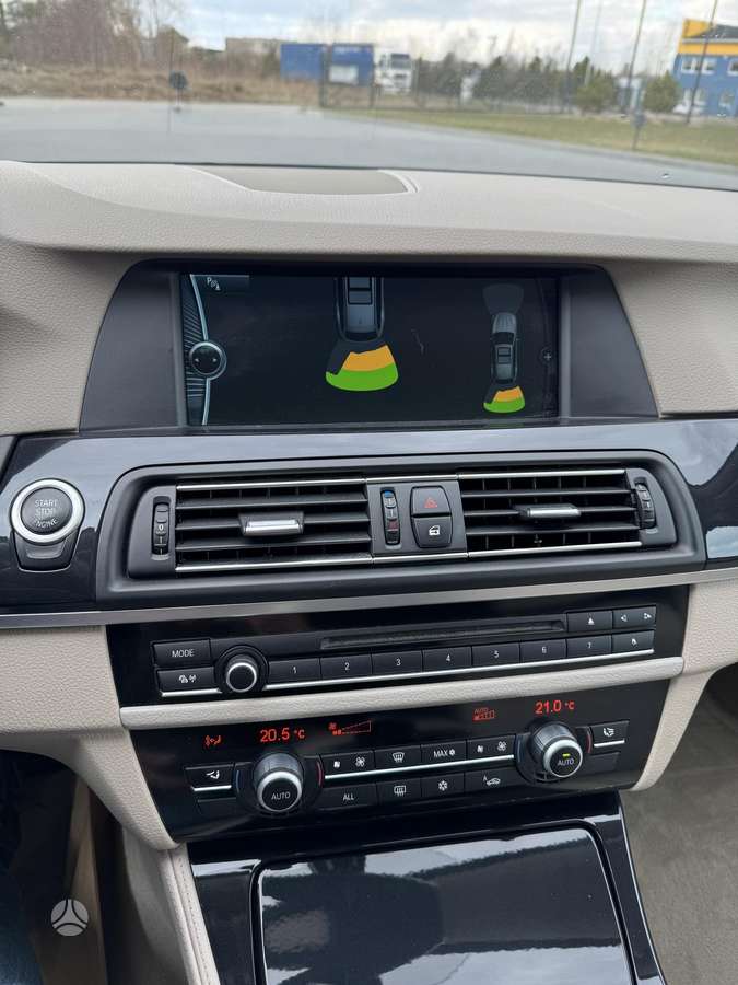 BMW 530 2011 — photo 36