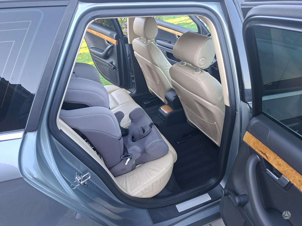 Audi A4 2006 — photo 14