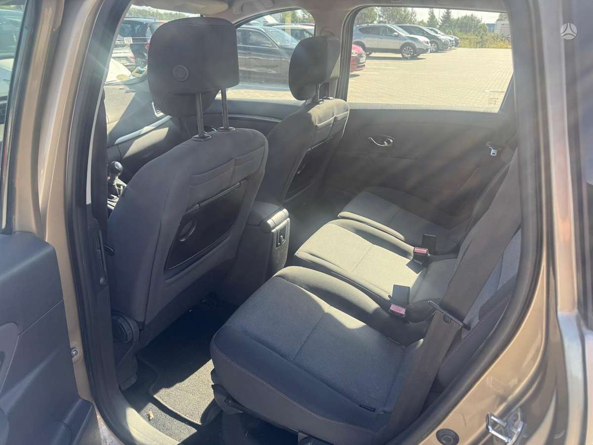 Renault Grand 2014 — photo 6