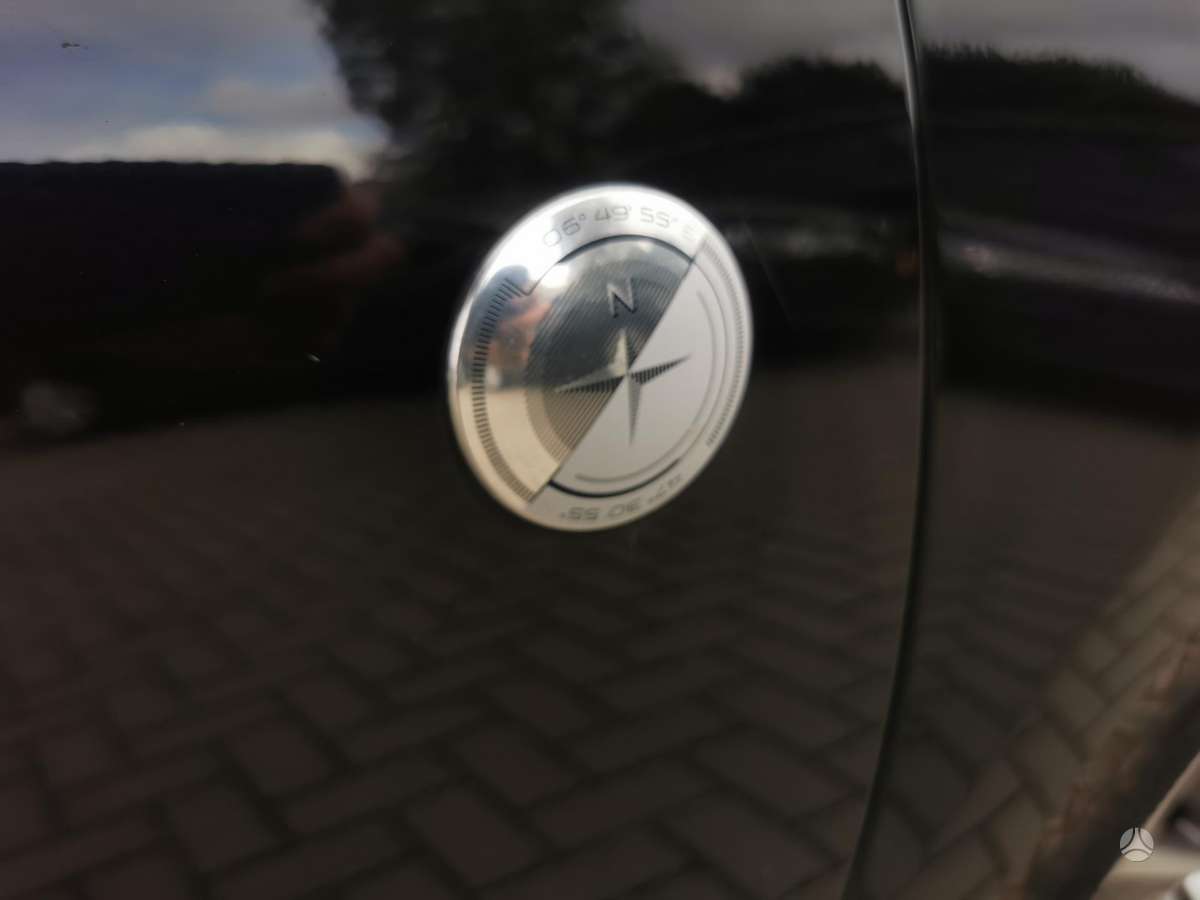 Peugeot 2008 2015 — photo 15