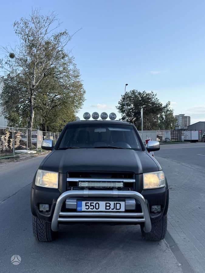 Ford Ranger 2008 — rear view