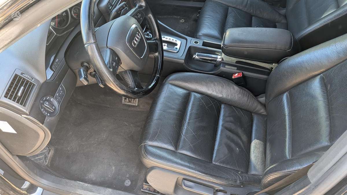 Audi A4 2007 — photo 7