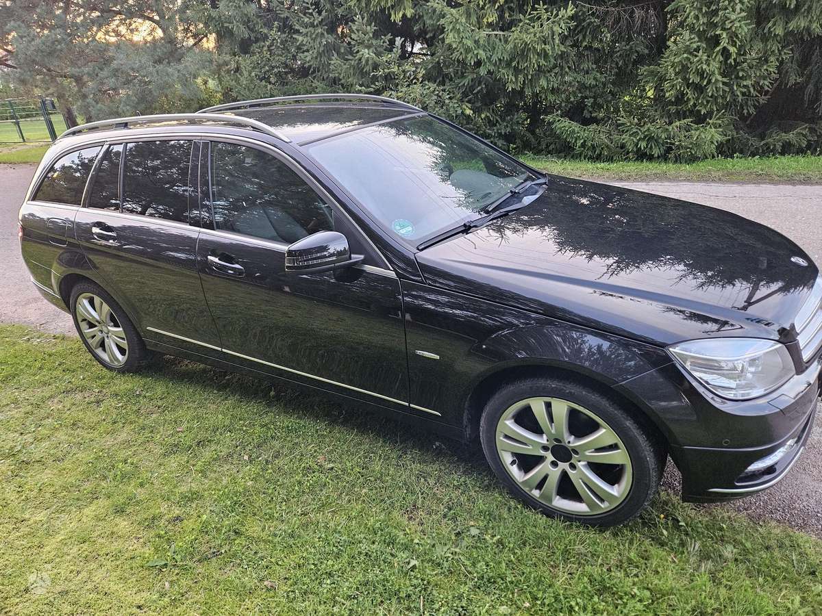 Mercedes-Benz C220 2011 — photo 6