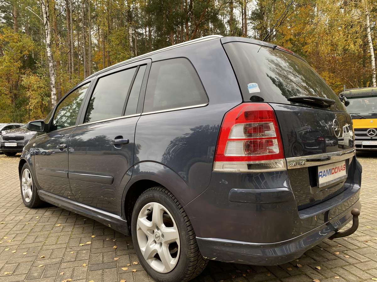 Opel Zafira 2008 — двигун 1910 cm³, 150 HP (110kW)