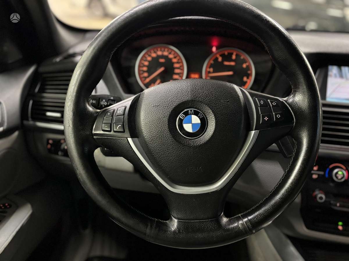 BMW X5 2008 — фото 17