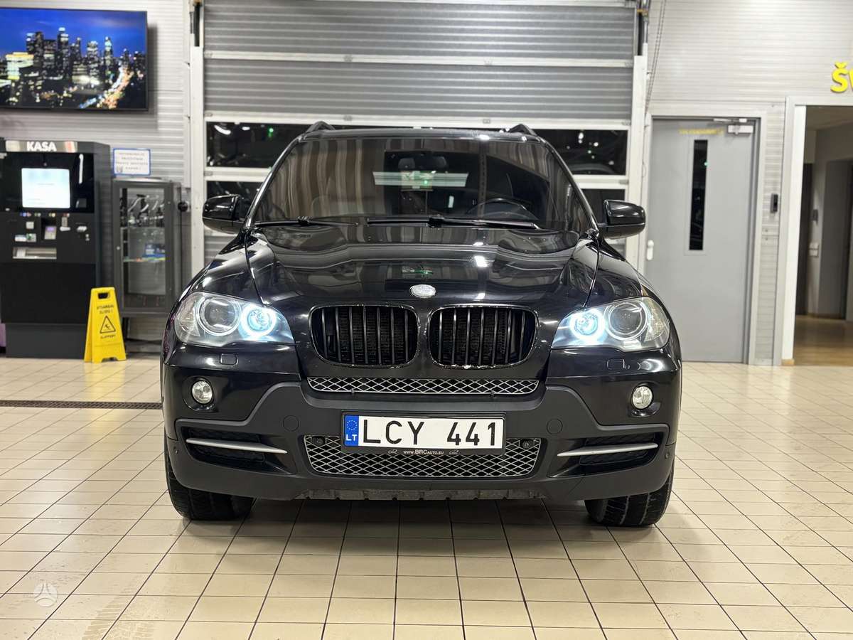 BMW X5 2008 — двигун 2993 cm³, 286 HP (210kW)