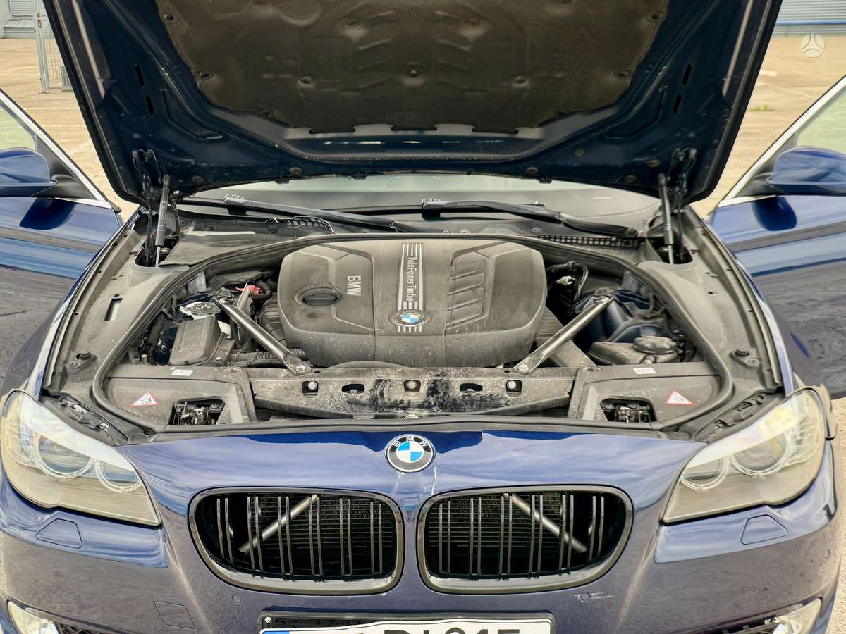 BMW 520 2013 — photo 18