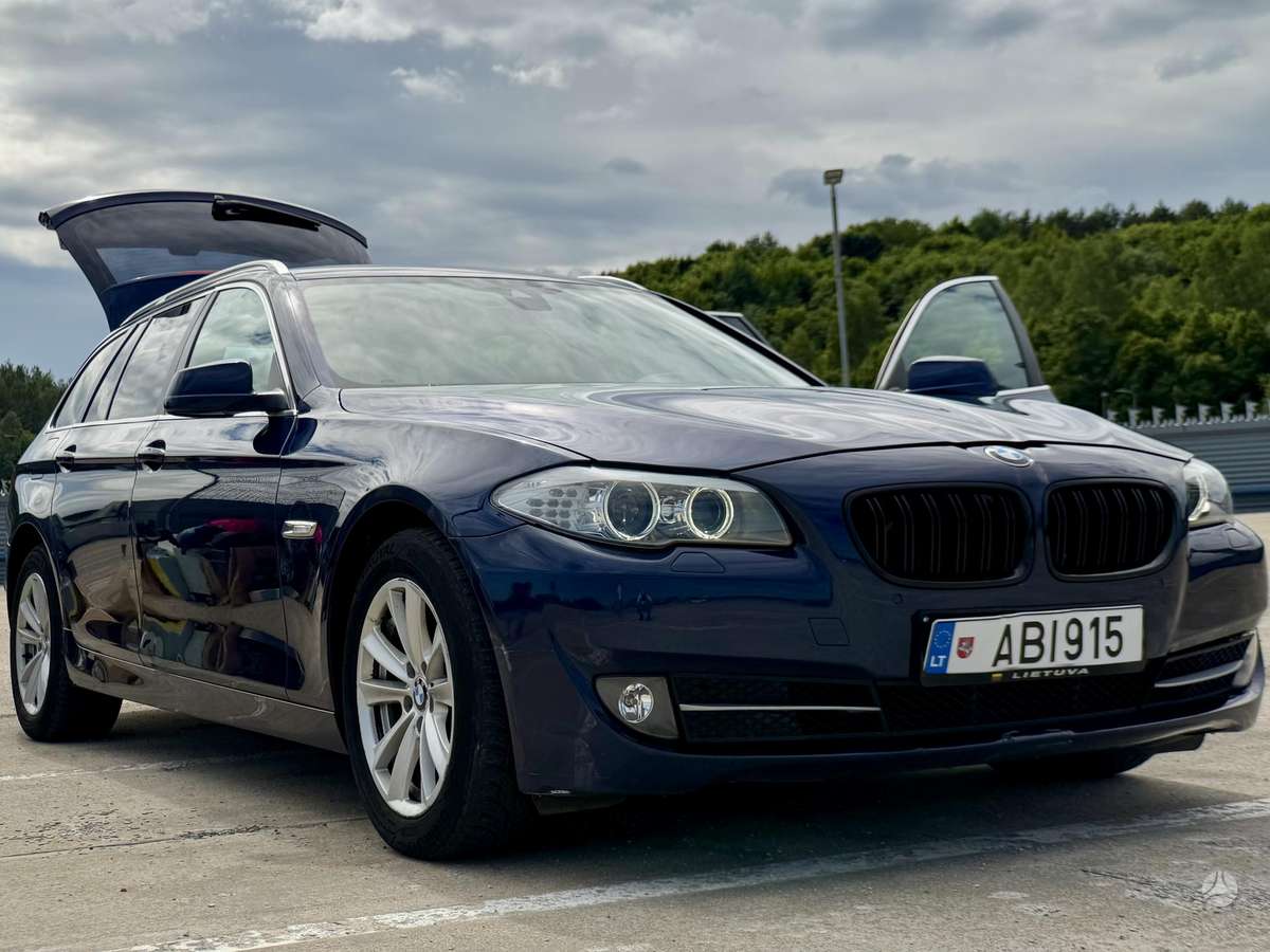 BMW 520 2013 — photo 9