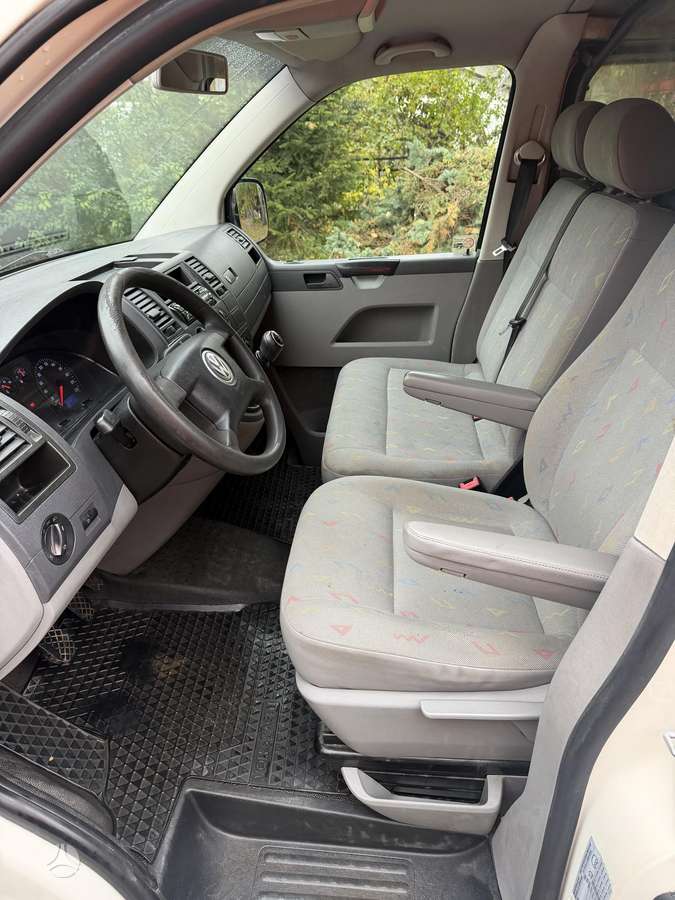 Volkswagen Transporter 2005 — photo 10