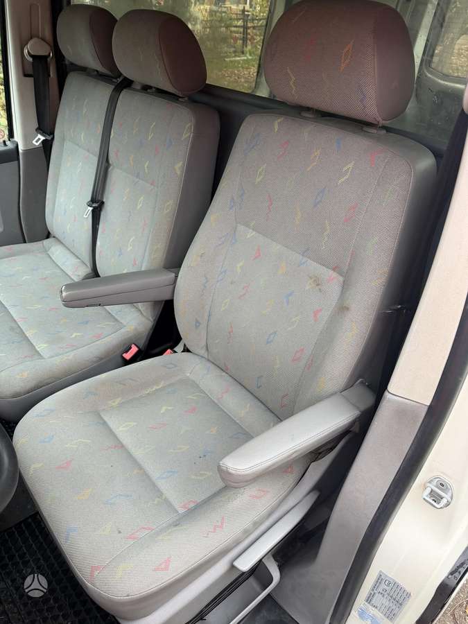 Volkswagen Transporter 2005 — photo 13