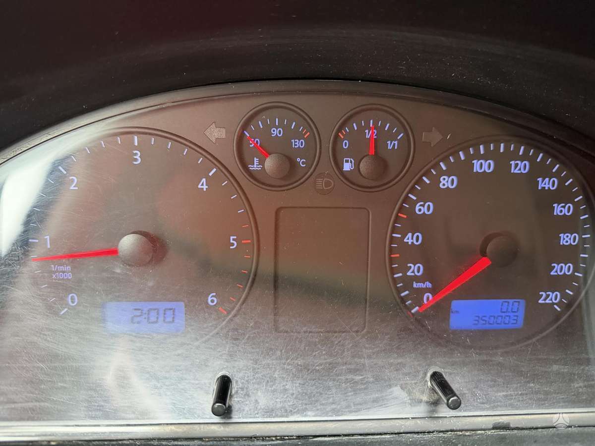 Volkswagen Transporter 2005 — photo 14