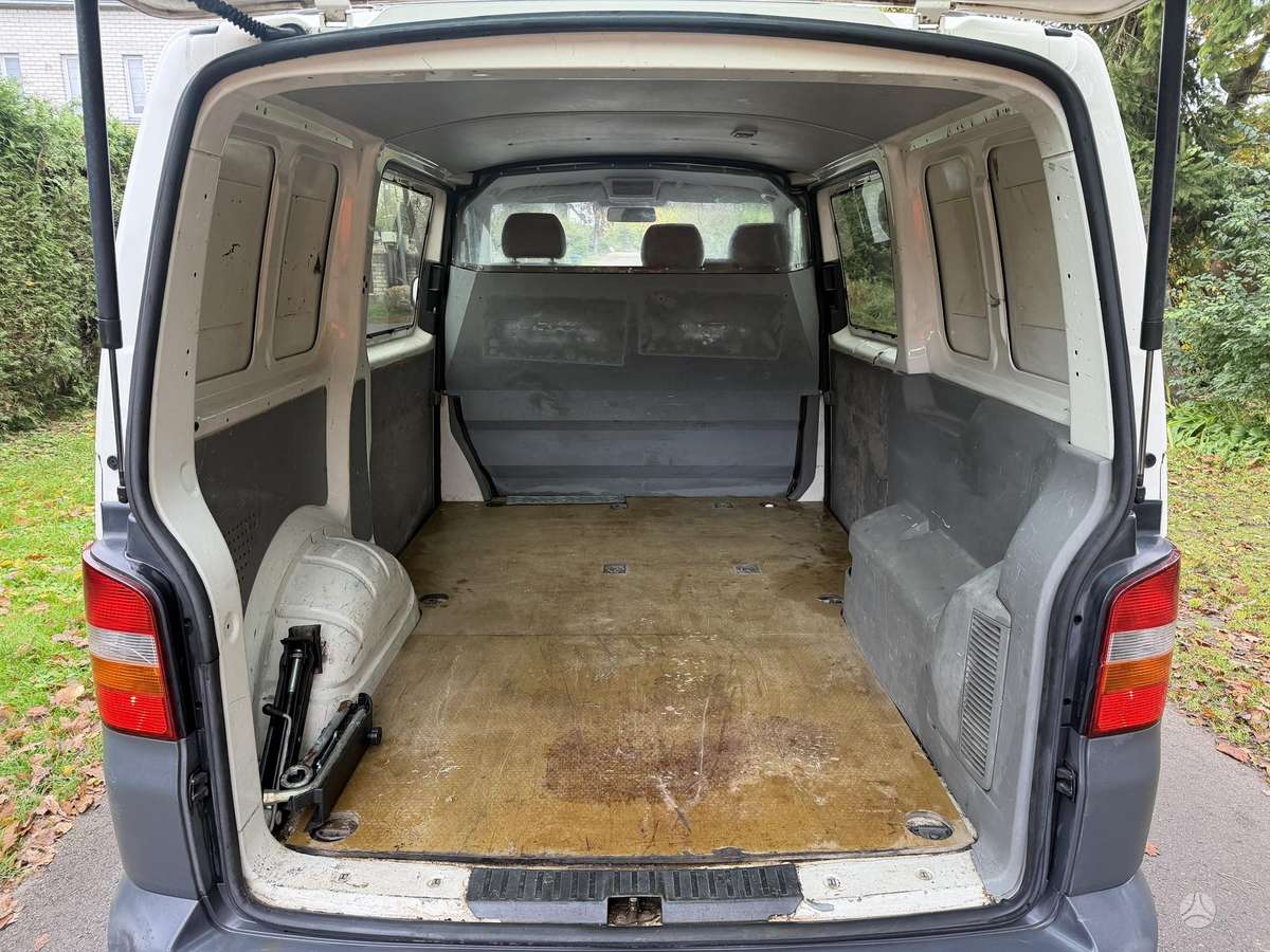 Volkswagen Transporter 2005 — photo 17