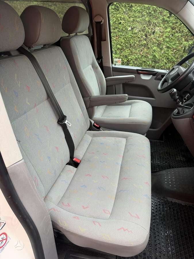 Volkswagen Transporter 2005 — photo 21