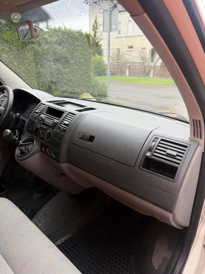 Volkswagen Transporter 2005 — photo 22