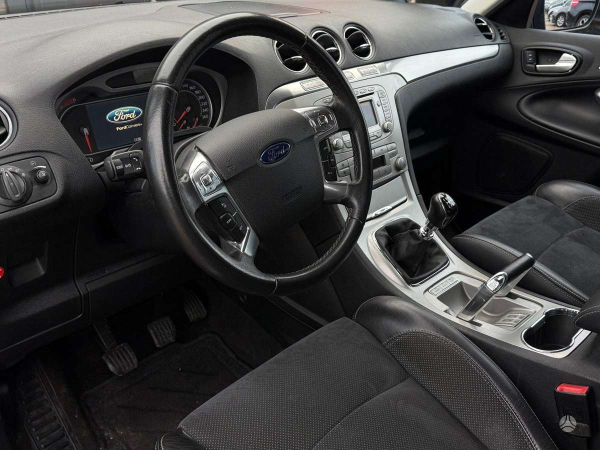 Ford S-MAX 2008 — photo 15