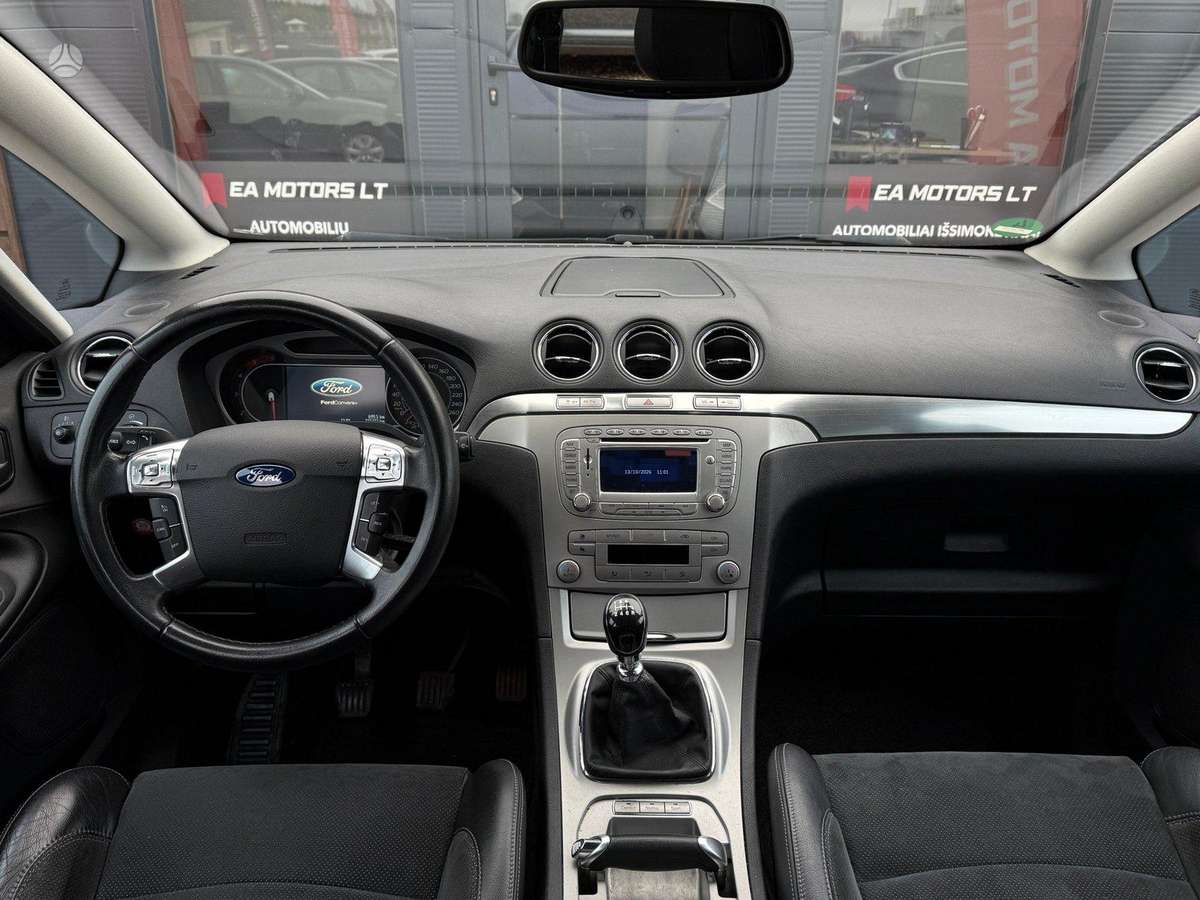 Ford S-MAX 2008 — photo 17