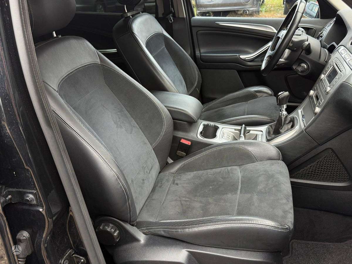 Ford S-MAX 2008 — photo 19