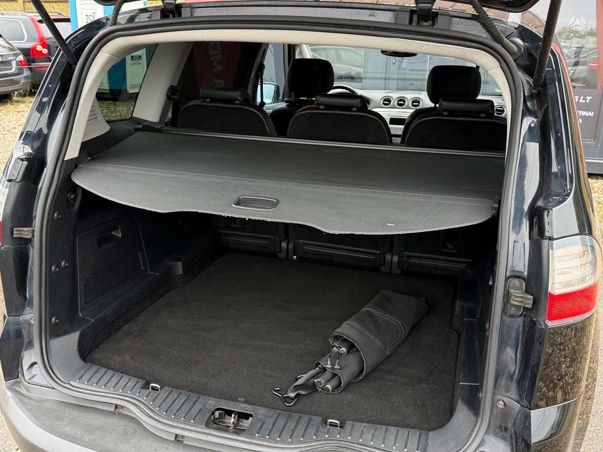 Ford S-MAX 2008 — photo 30