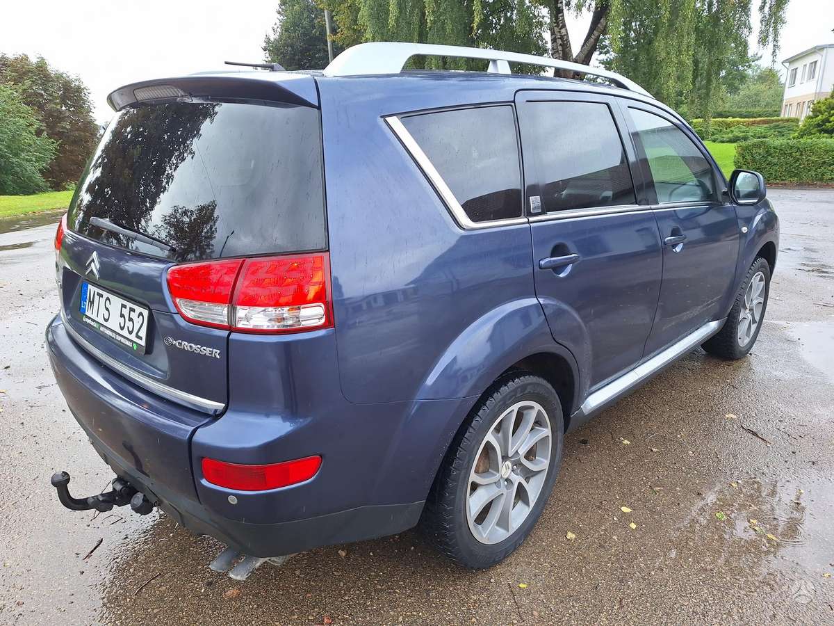 Citroen C-Crosser 2009 — rear view