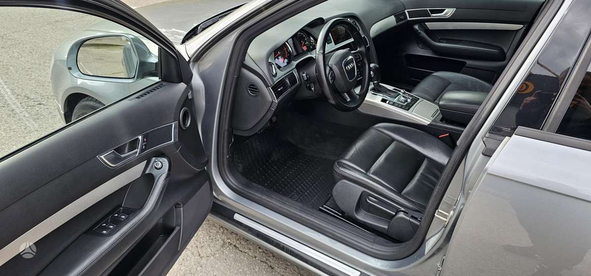 Audi A6 2009 — photo 18